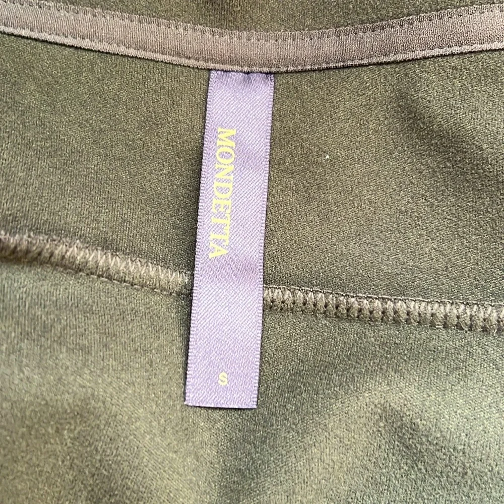 Mondetta olive green full zip jacket, size small